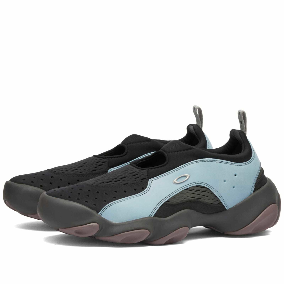 靴 OAKLEY FACTORYTEAM OSTRICH FLESH SANDAL Oakley Factory Team Men's Ostrich Flesh Sandal in Stone Blue/Black