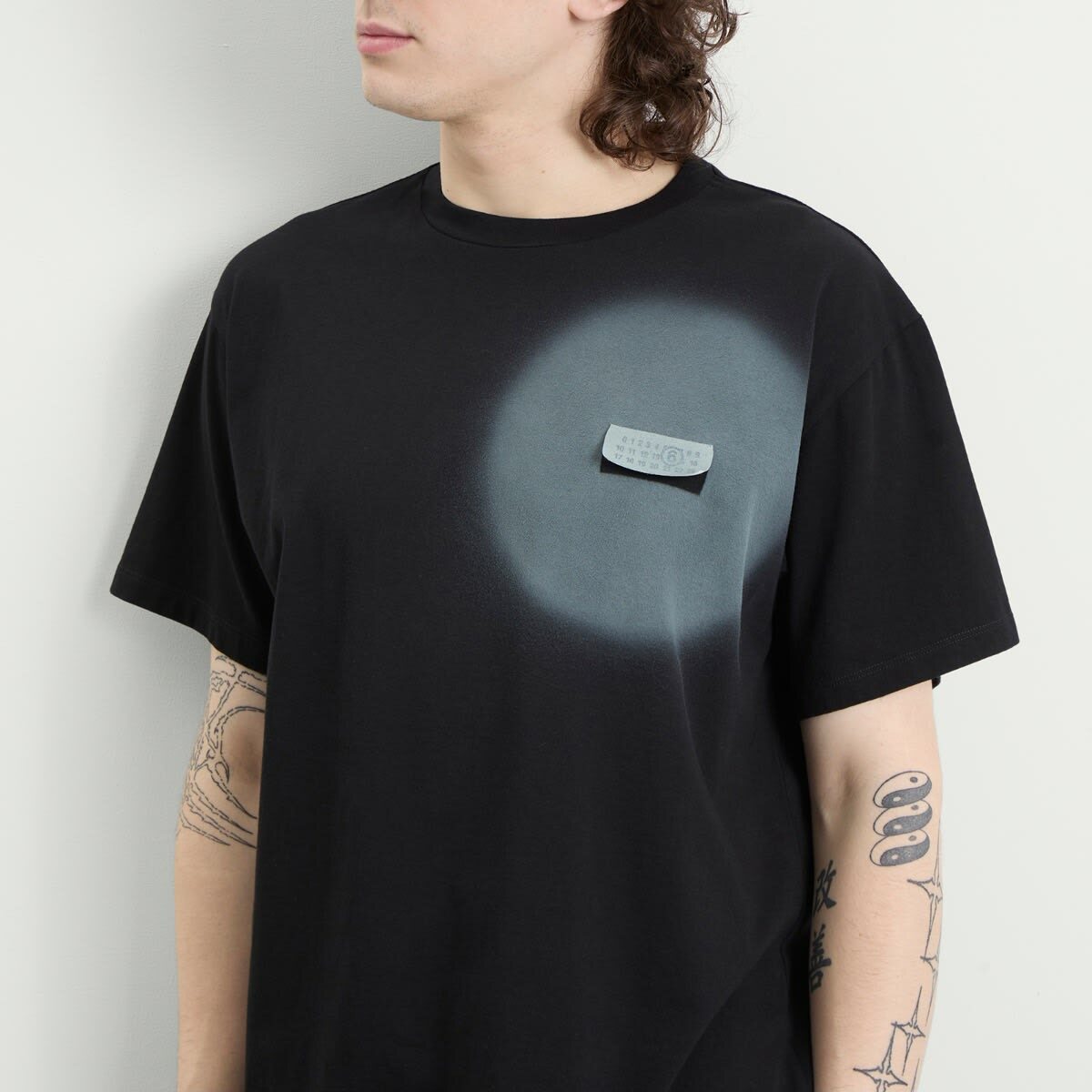 MM6 Maison Margiela Men's Spray Graphic T-Shirt in Black MM6