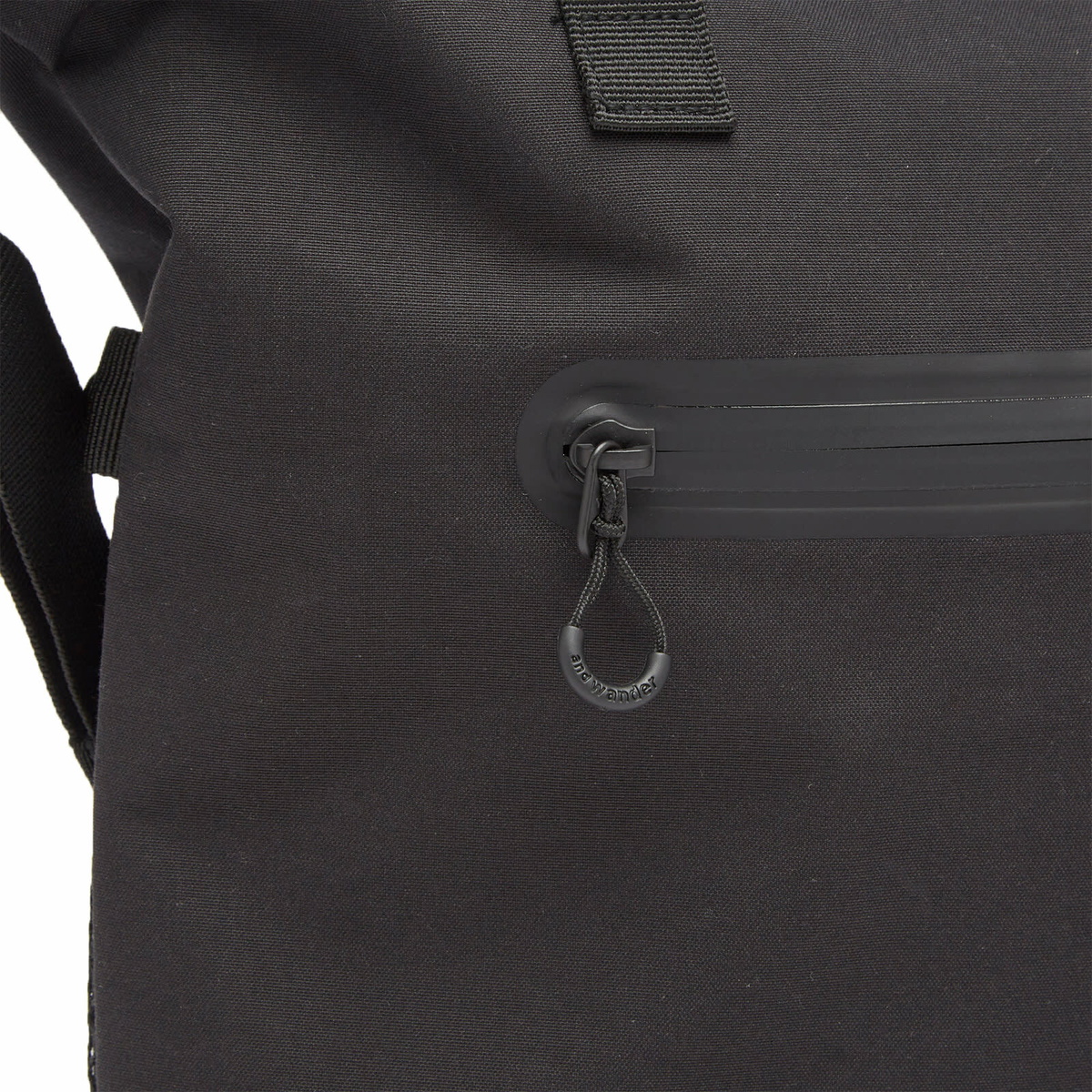 and wander Men's PE/CO 2-Way Bag in Black 