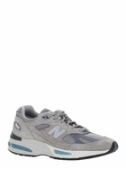 New Balance Grey Low Top Sneakers With Logo Detail In Suede And Tech Fabric Unisex