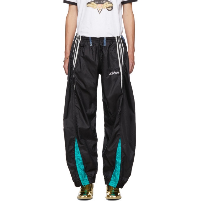 Photo: Bless Black and Blue Overjogging Jeans Track Pants