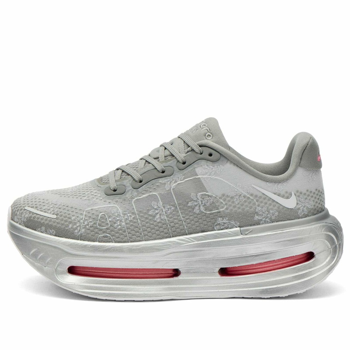 Photo: Nike Women's Vomero Premium QS FDL in Geyser Grey/Peony/Metallic Silver