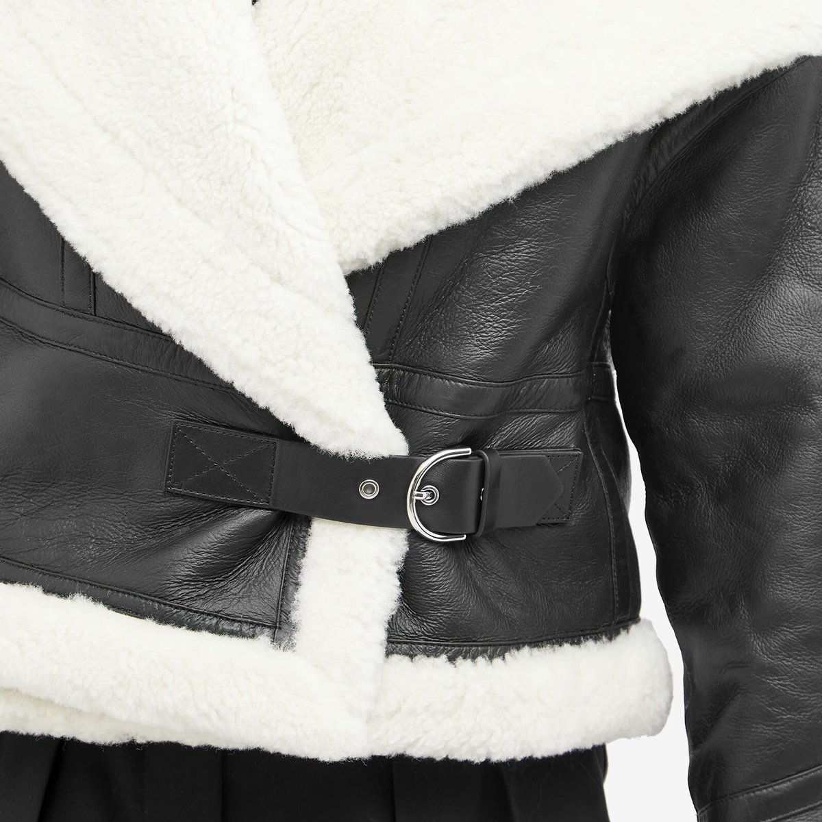 Shoreditch Ski Club Women's Daia Shearling Jacket in Black/White