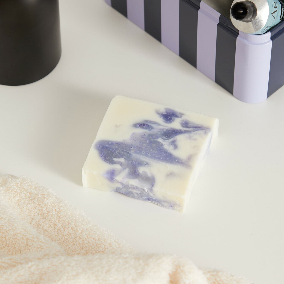 HAY Soap Bar in Lavender 