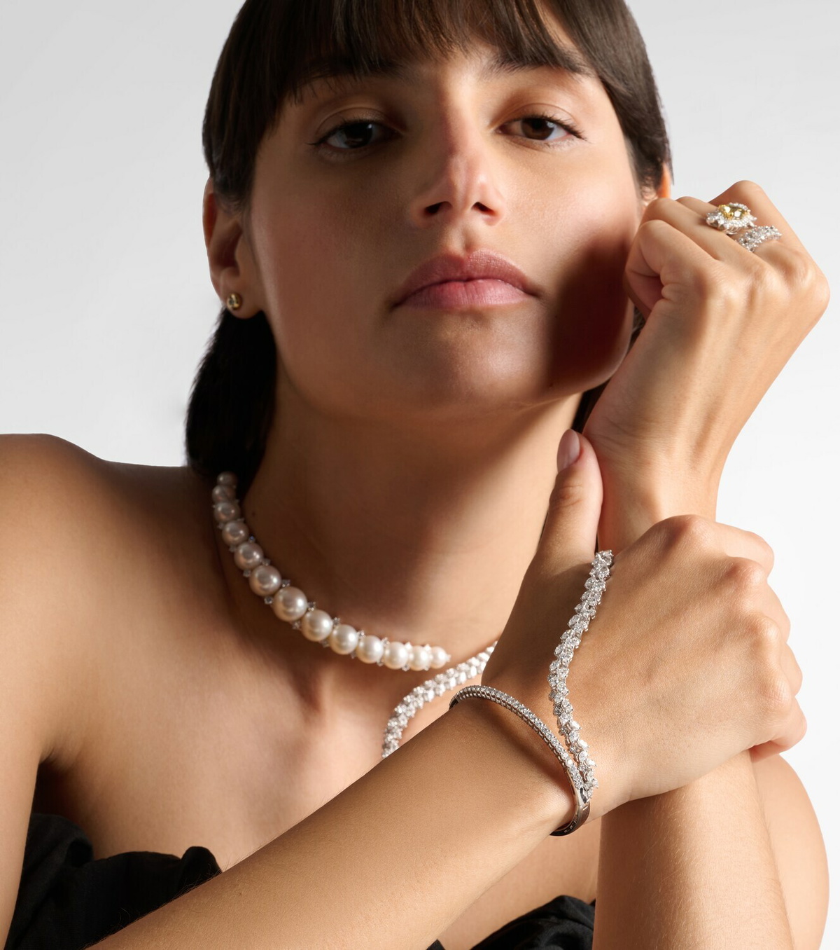 Yeprem 18kt white gold bracelet with diamonds