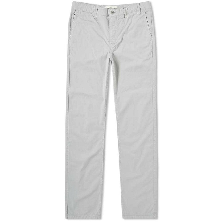 Photo: Norse Projects Aros Light Twill Chino Grey