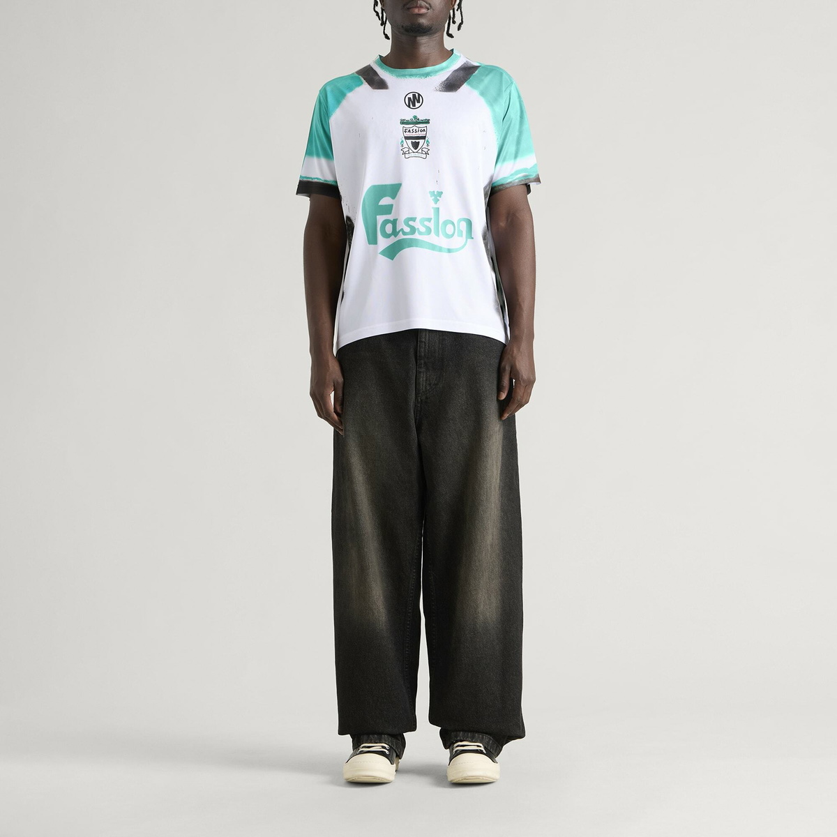 Navinder Nangla Livherpool Jersey in White/Gren/Black