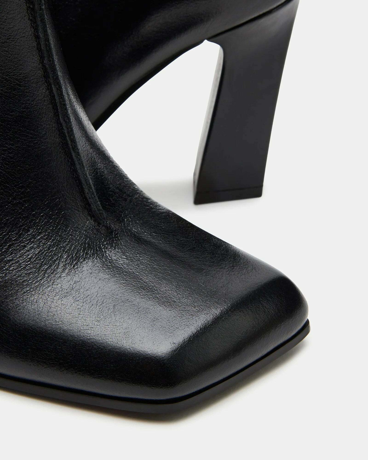 Steve Madden Erinn Booties in Black