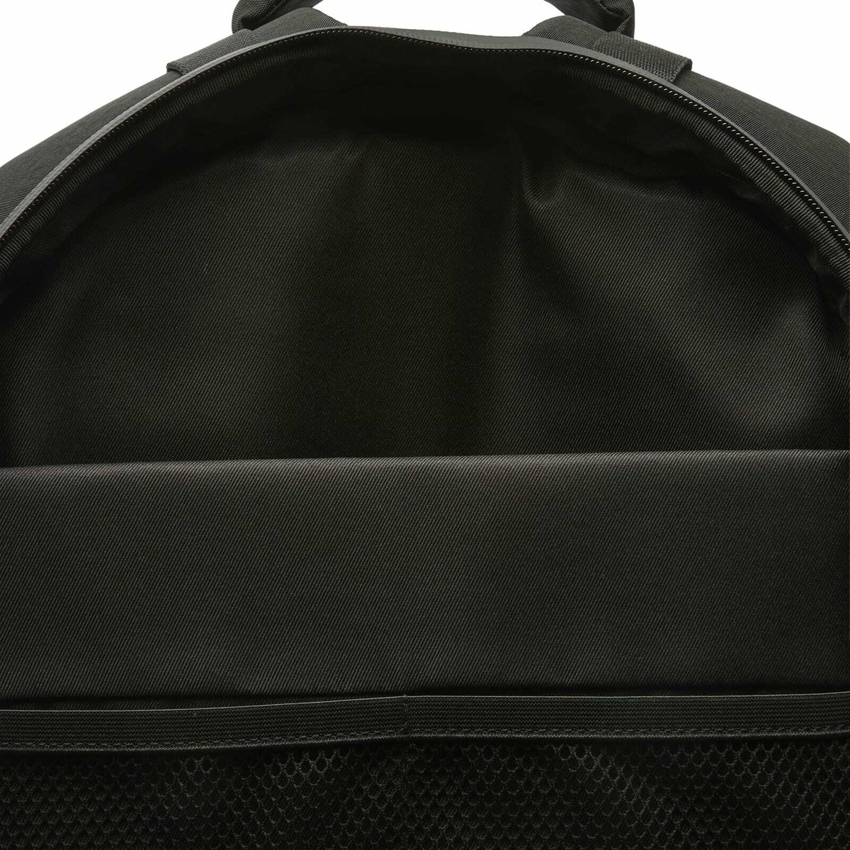 Cote&Ciel Isar M Round Carbon Backpack in Black 
