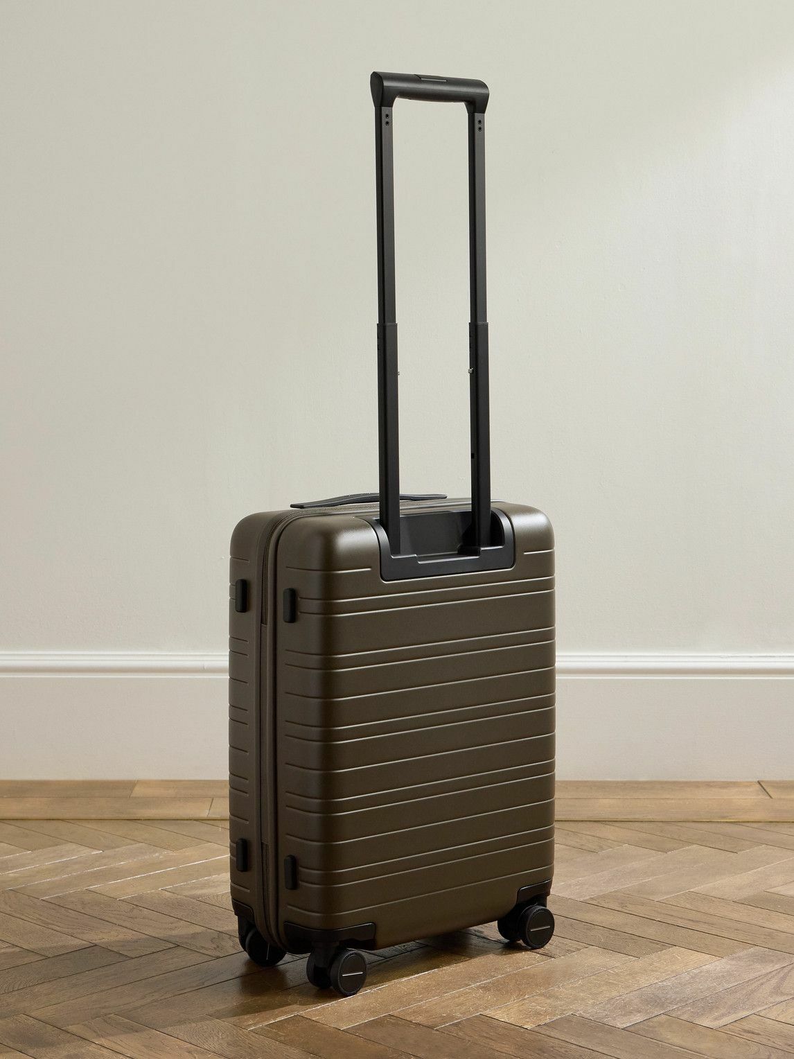 HORIZN STUDIOS - H5 Carry-On Hardshell Suitcase