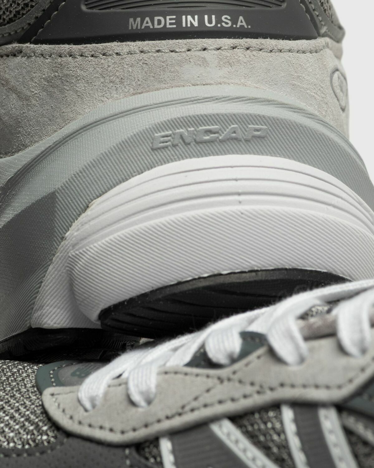 New Balance W990v6 Grey Core Grey Lowtop New Balance
