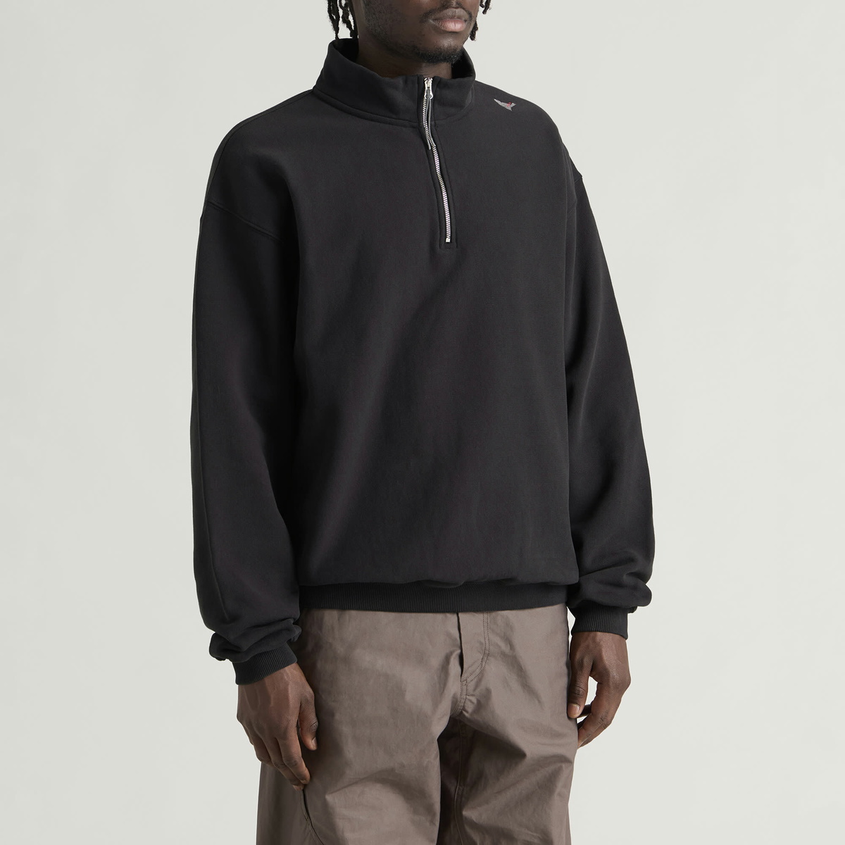 ROA Men's Logo Half Zip Sweater in Washed Black