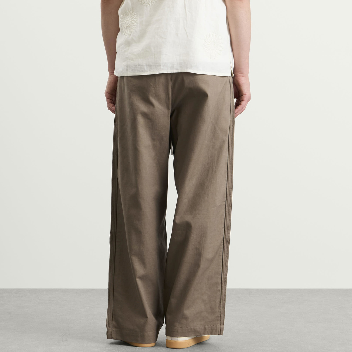 Adidas Men's Resort Pants in Khaki Six