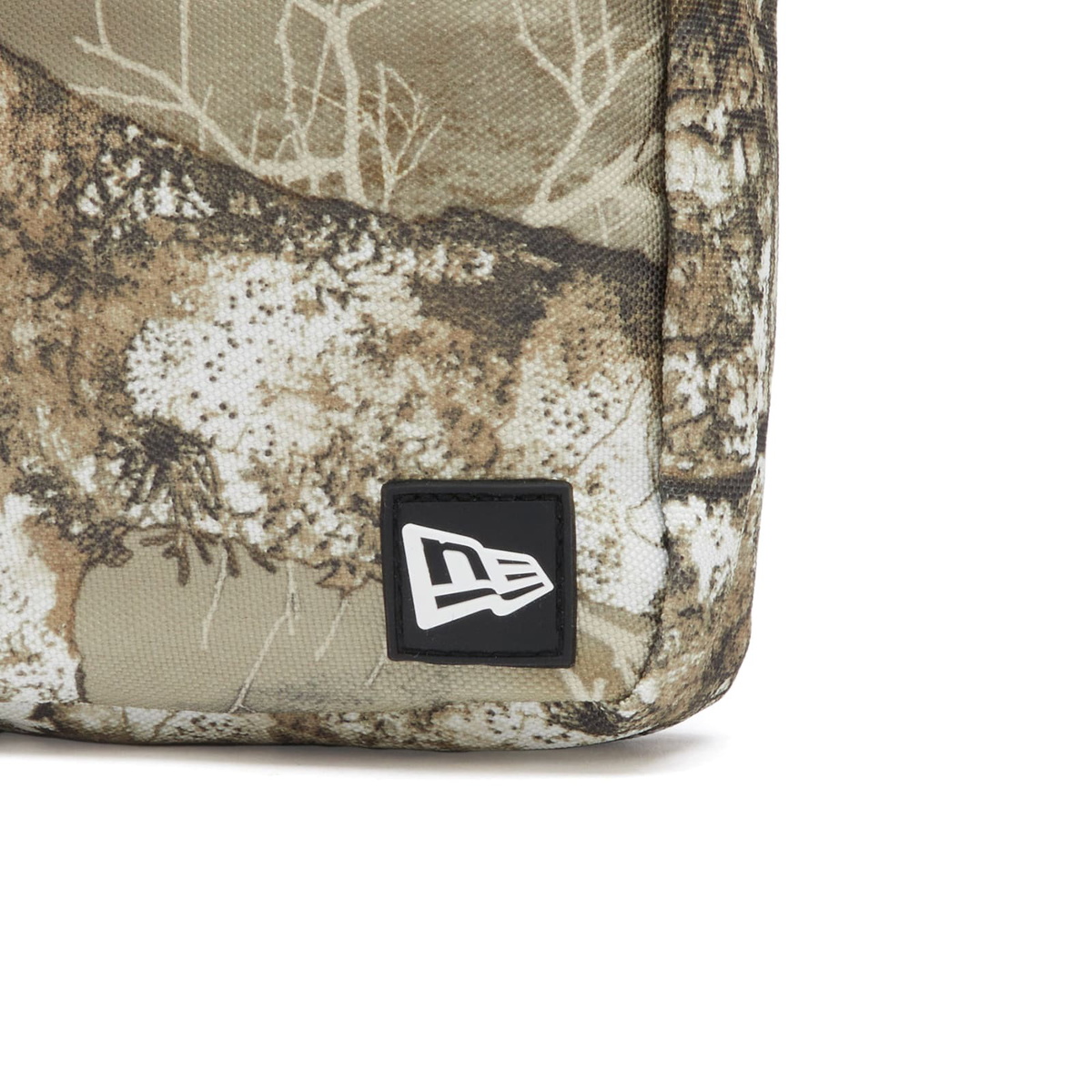 ■New Era■ Mobility Light Multi Pouch Real Tree 14667505 New Era Cap Realtree Carrier Pack
