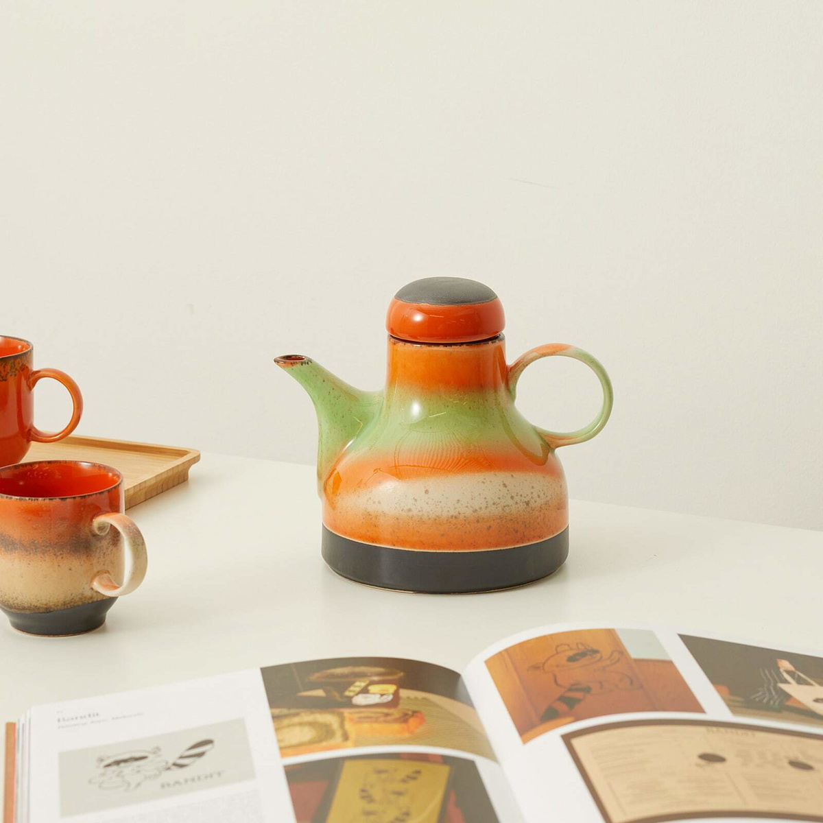 HKliving Coffee Pot in Morning 