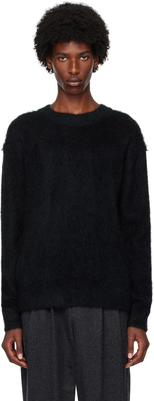 Photo: LE17SEPTEMBRE Black Crewneck Sweater