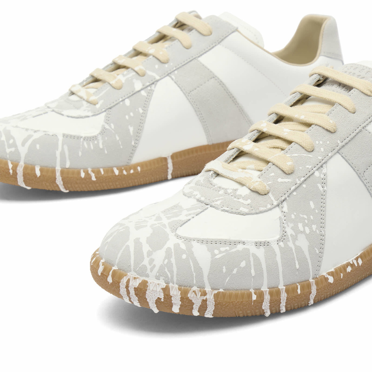 Maison Margiela Men's Replica Sneaker in White/Off White