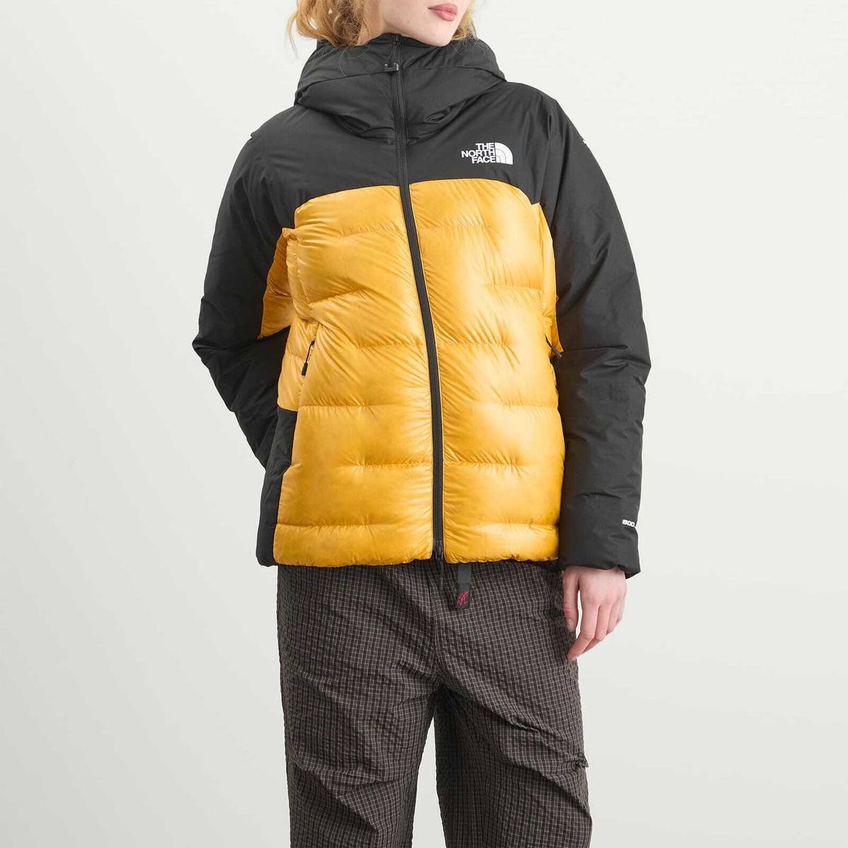 The North Face Women's Summit Himalayan Down Parka Jacket in Summit Gold/Tnf Black