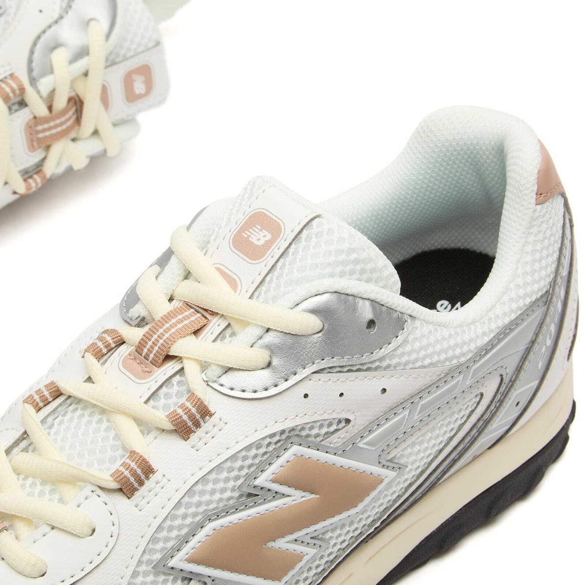 New Balance 204l Mesh Sneaker in Silver Metallic
