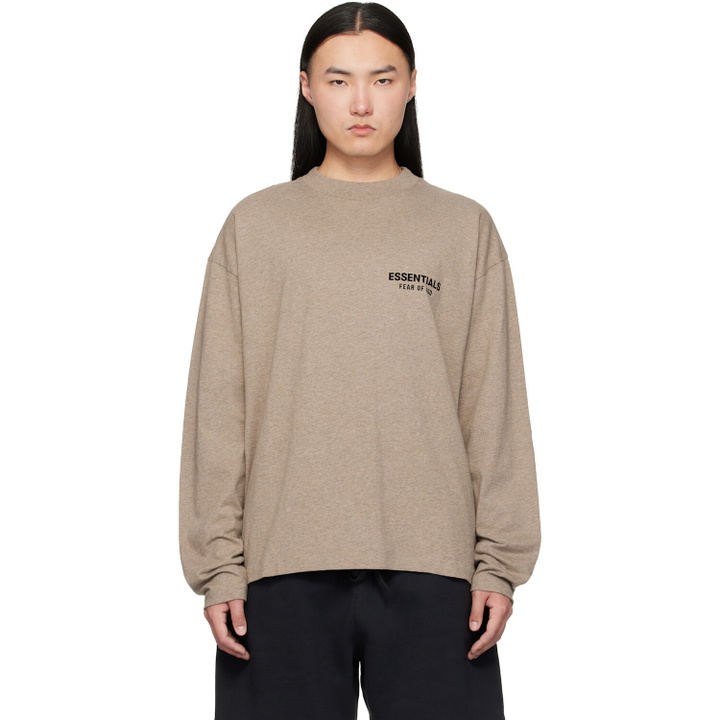 Photo: Fear of God ESSENTIALS Beige Classic Fit Long Sleeve T-shirt