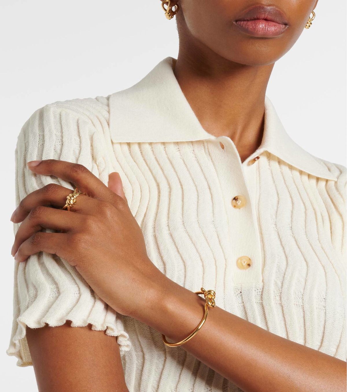 美品 BOTTEGA VENETA KNOT CUFF BRACELET Women's Knot Bracelet in Yellow gold | Bottega Veneta US