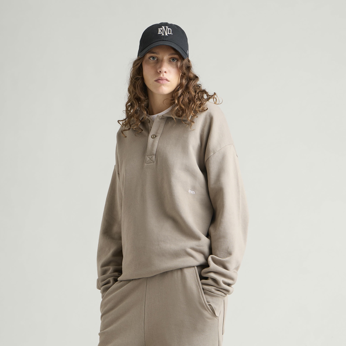 END. Signature Fleece Polo in Khaki