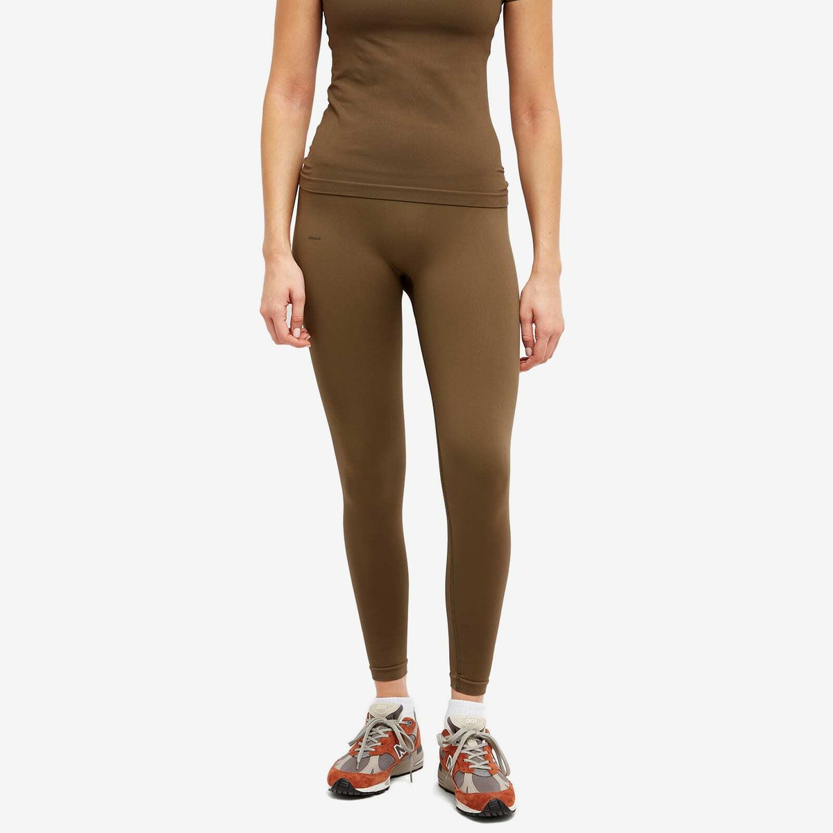 Pangaia Women's Motion Low Impact Leggings in Soil Brown