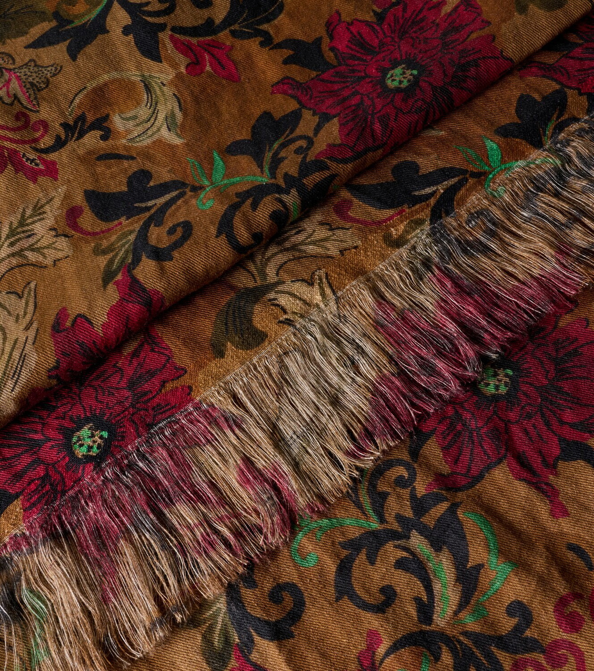 The House of Lyria Tormento floral linen tablecloth