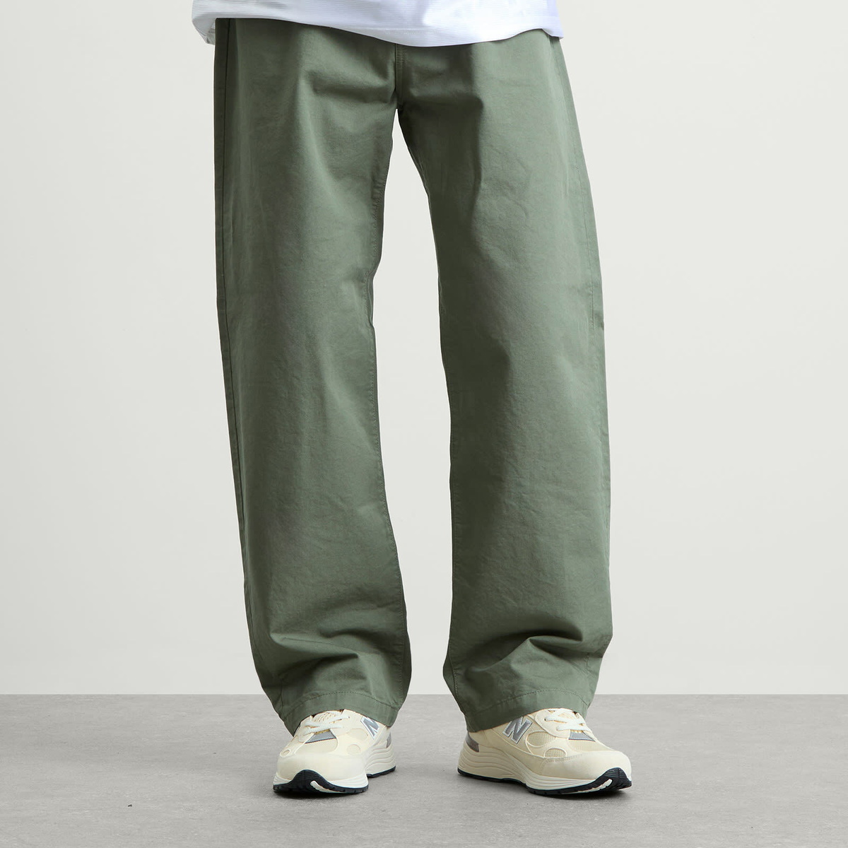 New Balance U992MC Sneaker - Made in USA in Cream