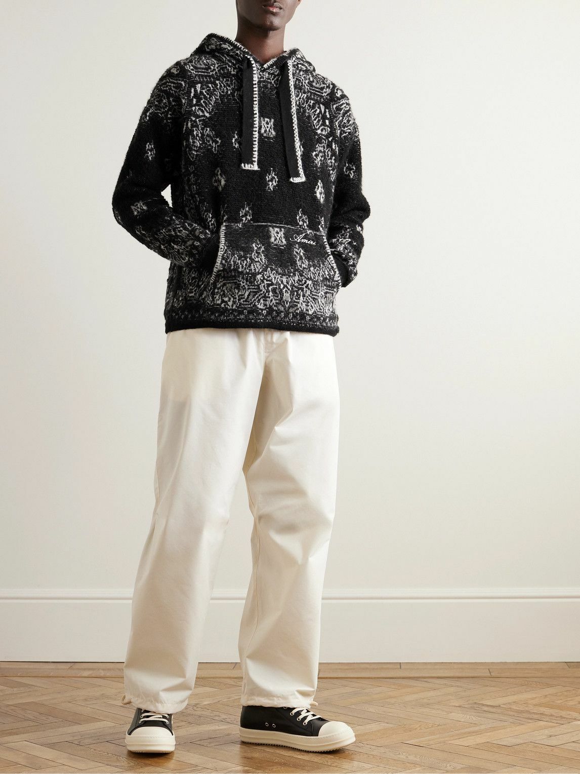 【関税込み】AMIRI ブラック＆ホワイト Bandana フーディ 26556869_57389632_600.jpg