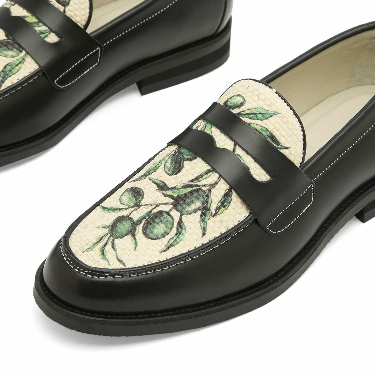 Duke + Dexter Men's Wilde Olive Raffia Penny Loafer in Black/White