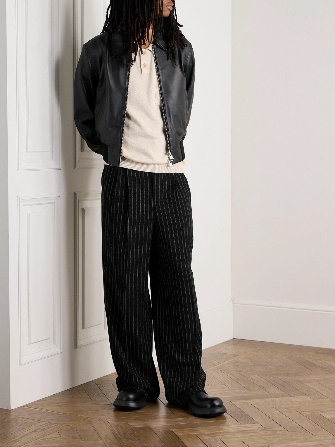 AMI PARIS - Wide-Leg Pleated Pinstriped Wool Trousers - Black AMI
