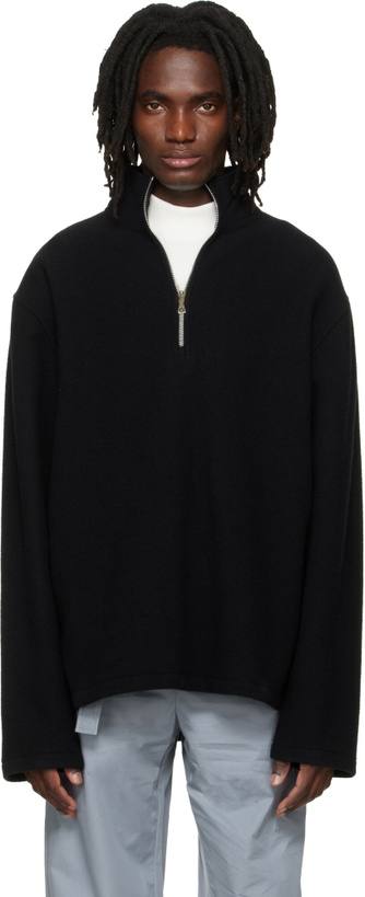 Photo: Rier Black Fleece Athletic Sweater