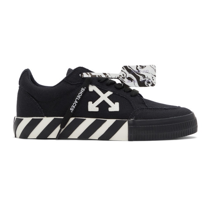 Photo: Off-White Black Vulcanized Low Sneakers
