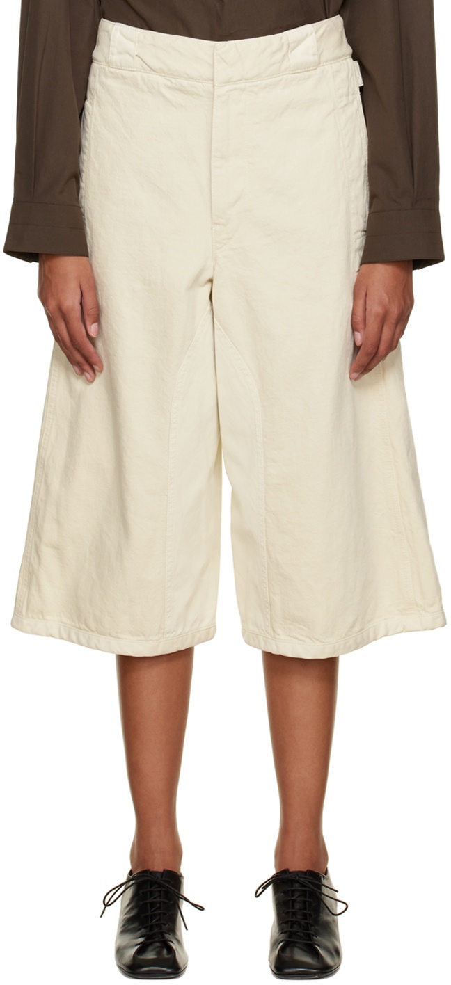 Photo: LEMAIRE Off-White Garment-Dyed Shorts