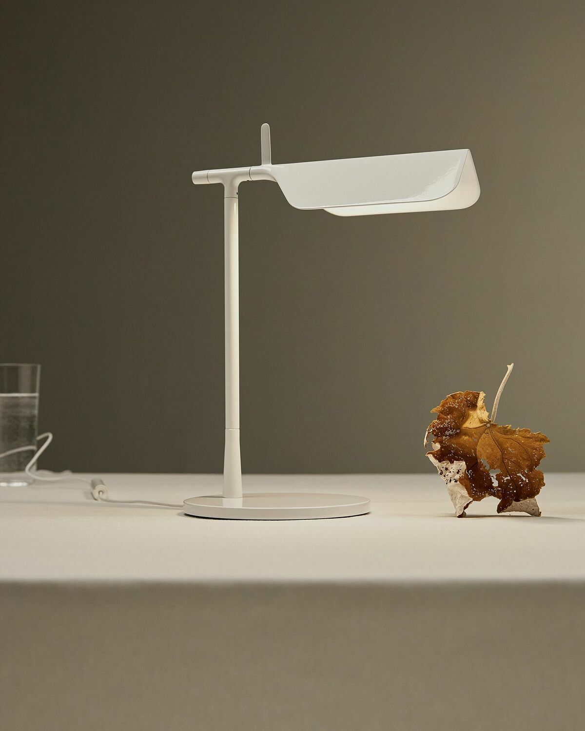 Flos TAB T LED DIM 27K 180° EU/UL/GB BCO White Mens Lighting