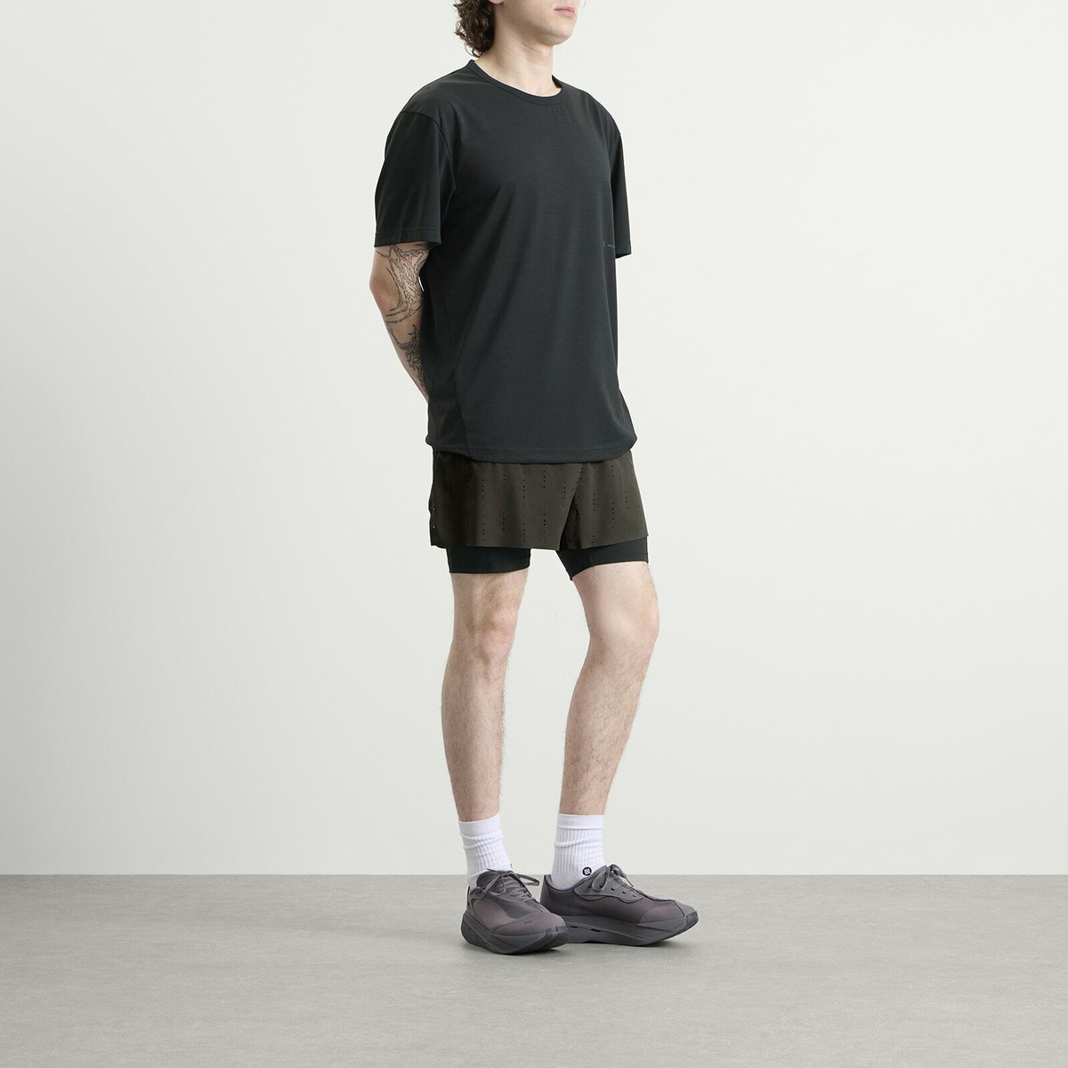 ON Men's x PAF Zero 2-in-1 Shorts in Molasses/Black