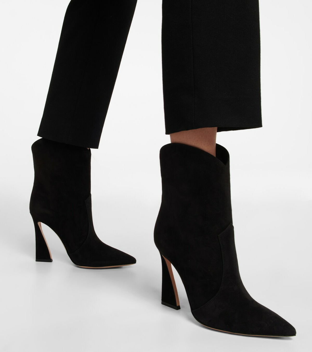 gianvito rossi boots beige