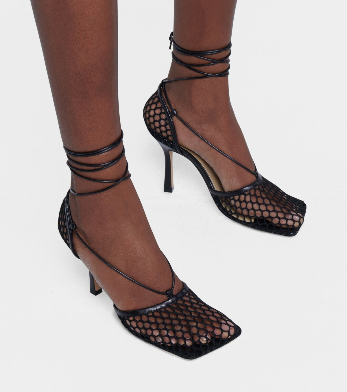 【関税込み】Bottega Veneta シルバー Drop バレッタ Bottega Veneta - Stretch leather-trimmed mesh pumps Bottega