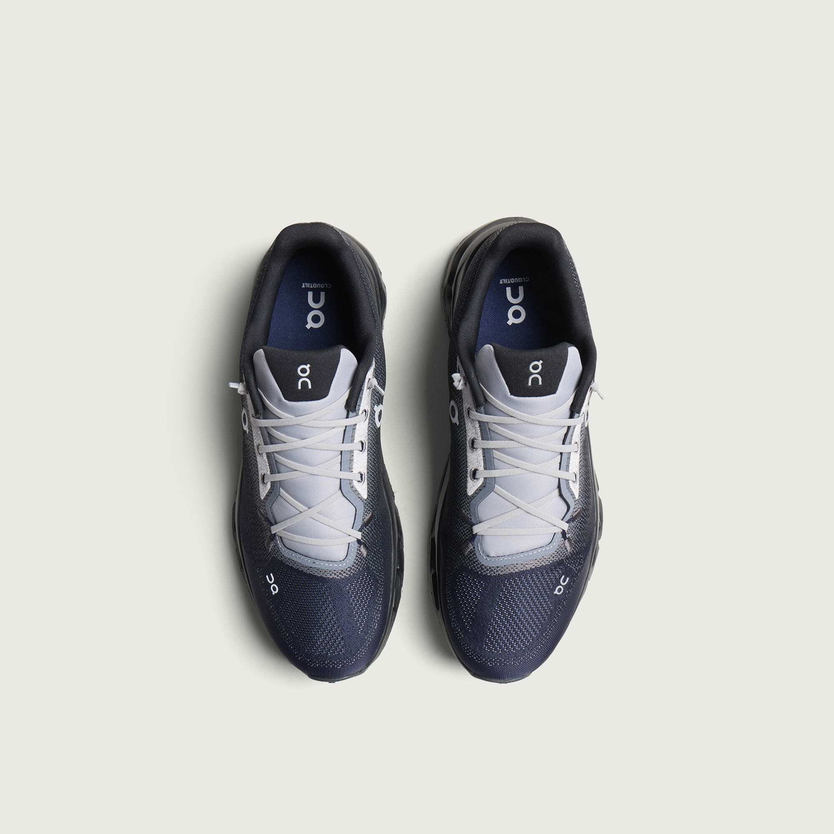 ON Men's Cloudtilt Sneaker in Platinum/Midnight