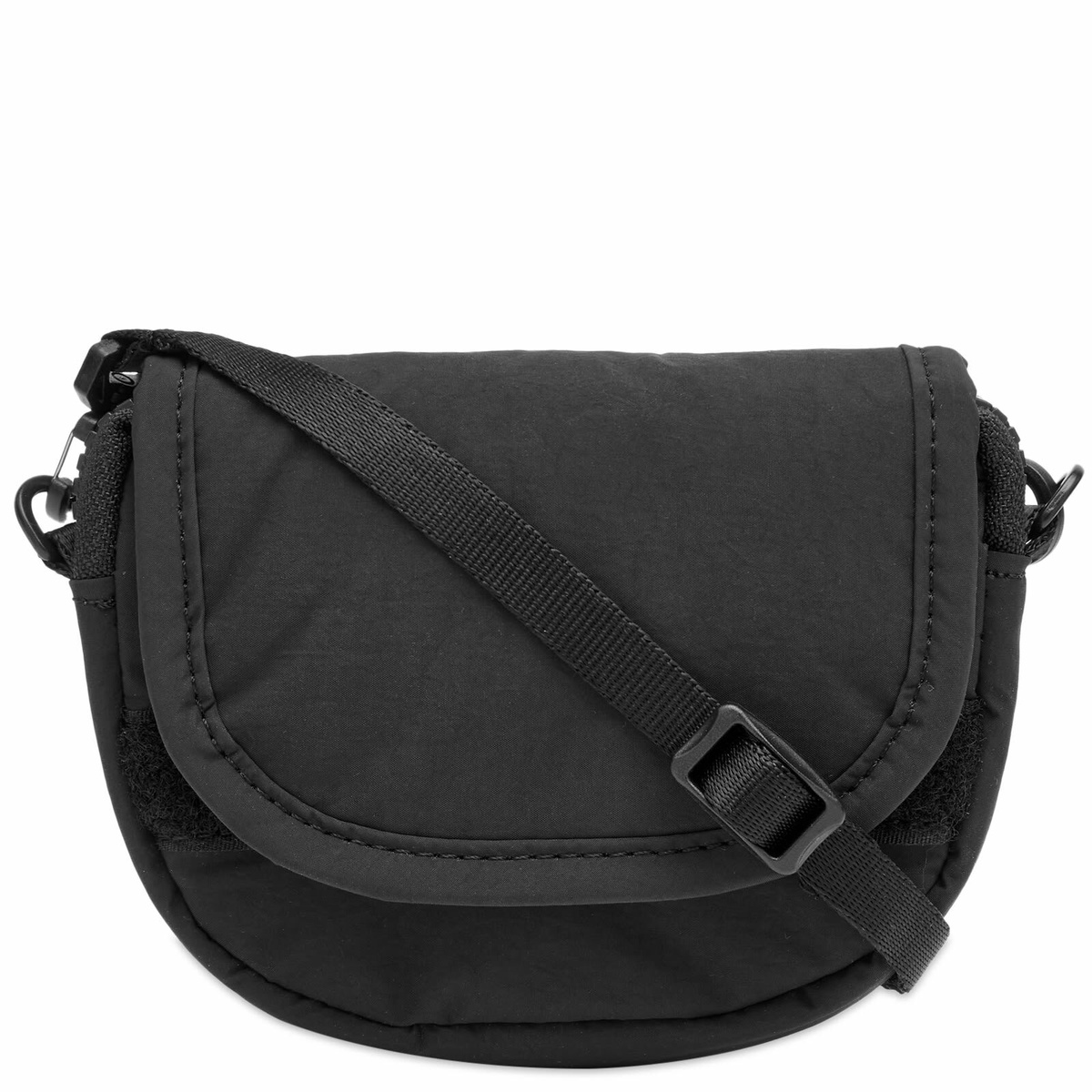 Mazi Untitled Clam Cross Body Bag in Black 
