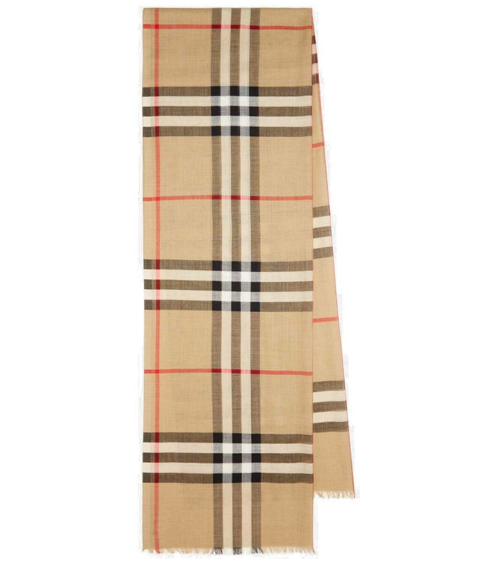 Photo: Burberry Burberry Check wool and silk scarf