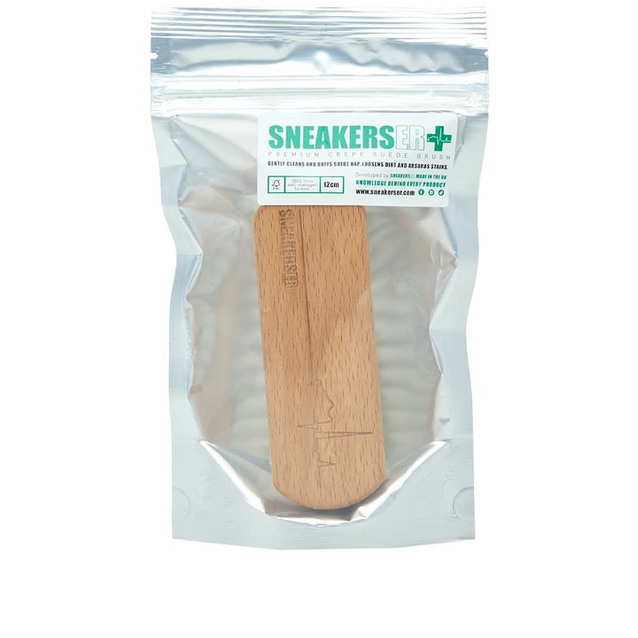 Photo: Sneakers ER Premium Crepe Suede Cleaning Brush
