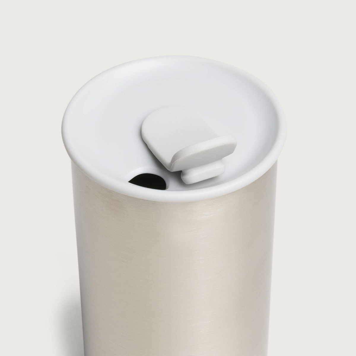 HAY Outdoor Market Thermo Mug in Grey