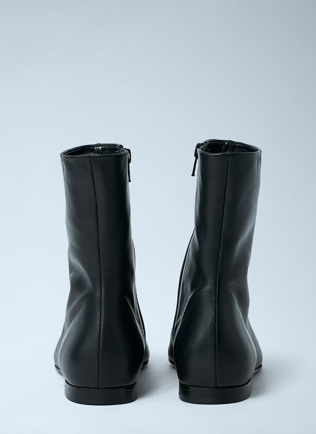 TOTEME Zipped Leather Chelsea Boots