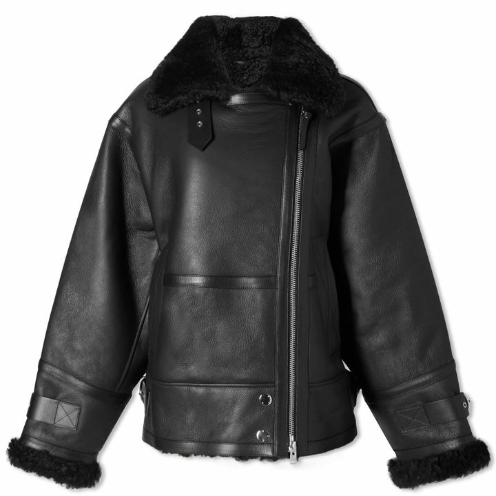 Photo: Shoreditch Ski Club Women's Isla Shearling Jacket in Black