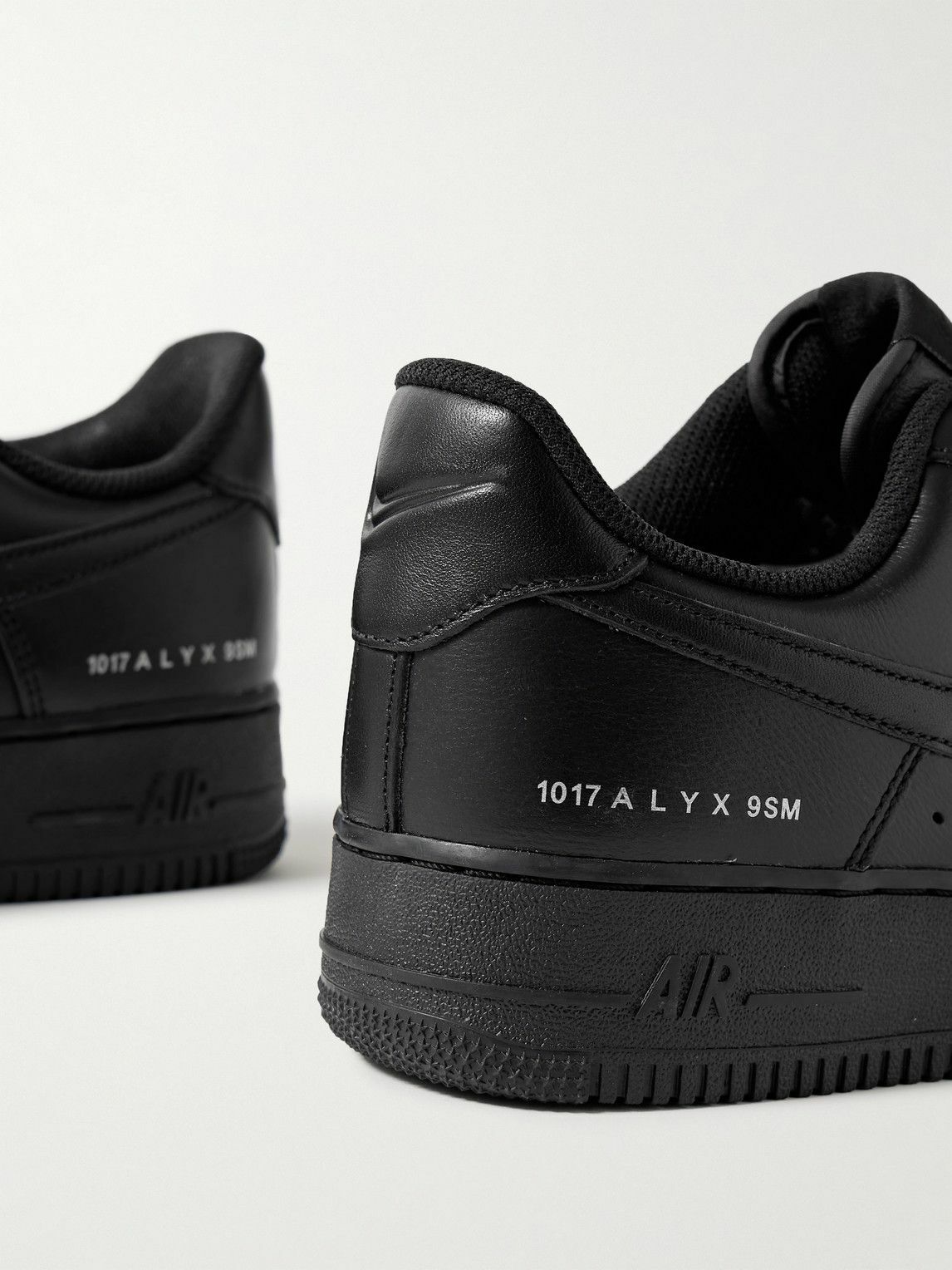 1017 nike