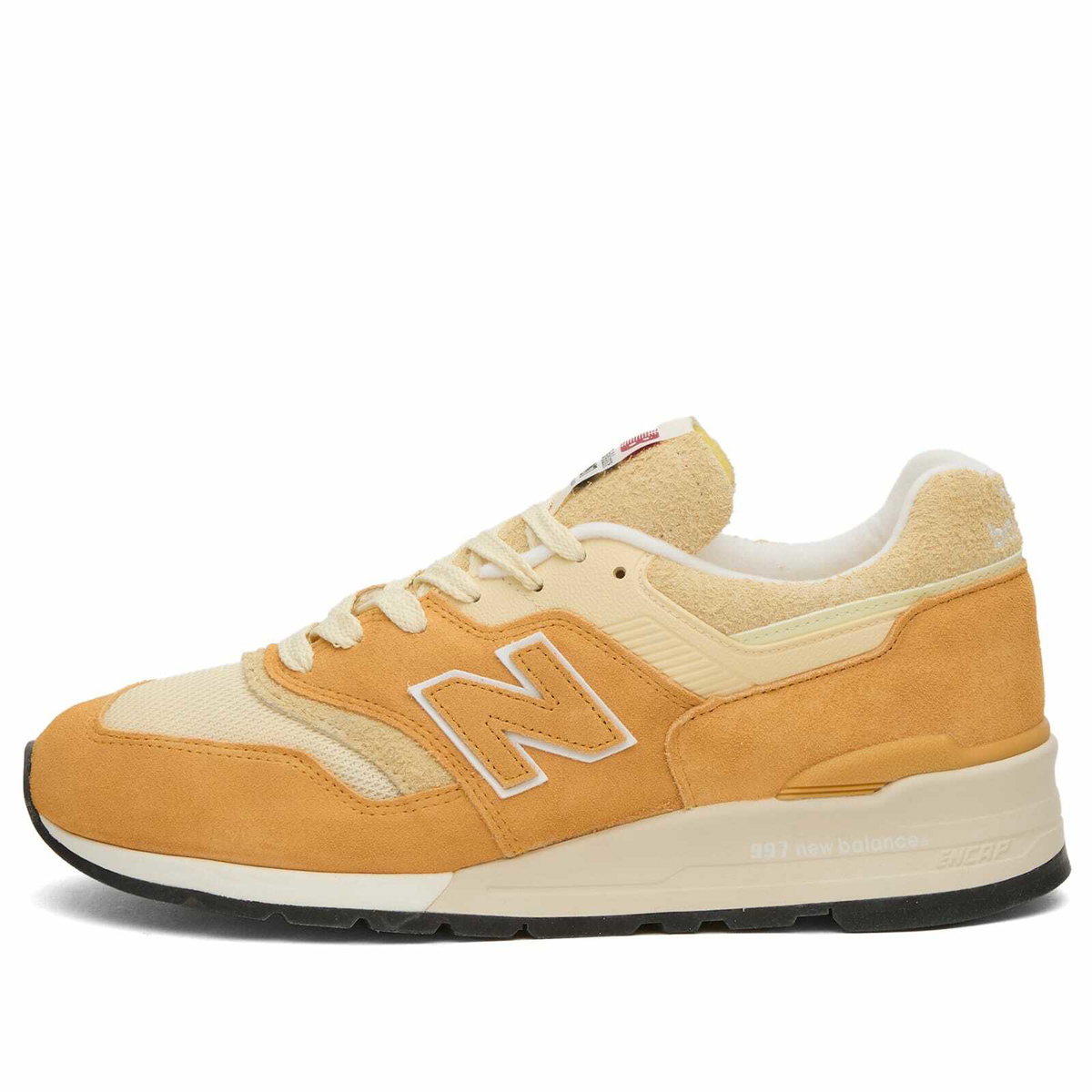 New Balance 997 Sneaker in Dried Arpricot
