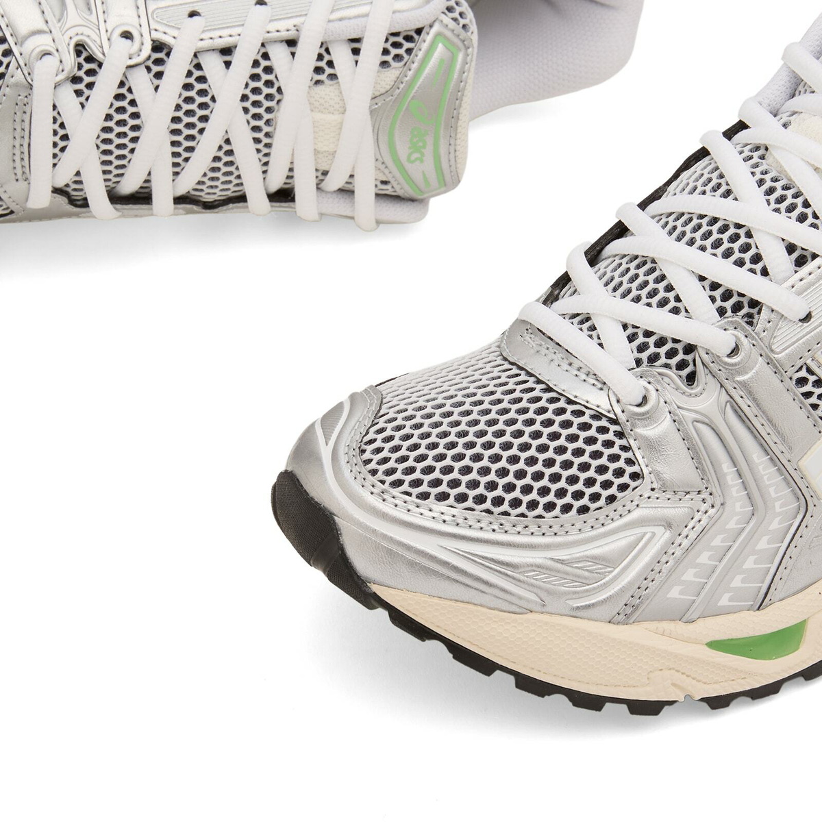 Asics GEL-Kayano 14 Sneaker in White/Menthol