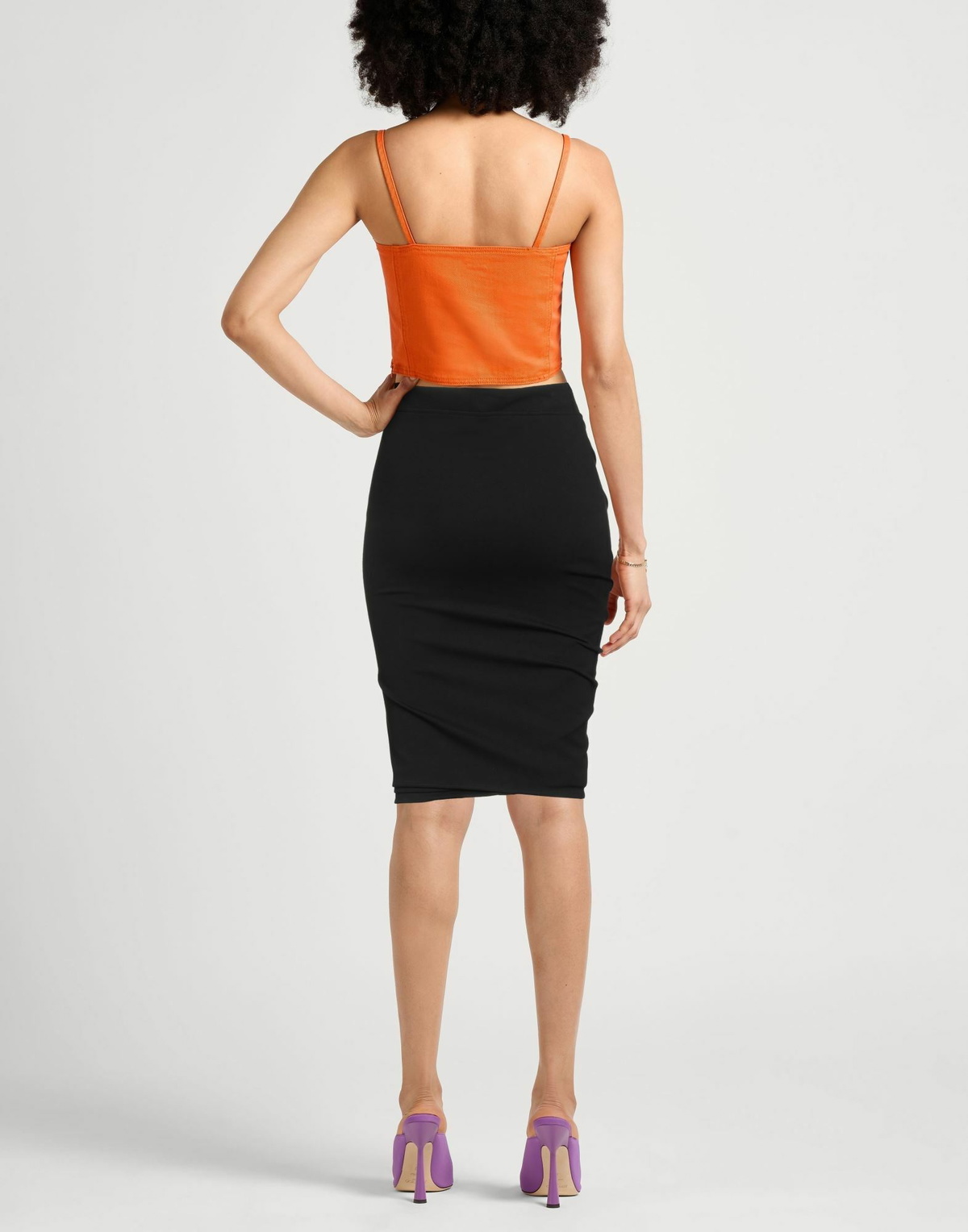 Gauge81 Womens Midi skirt in Black